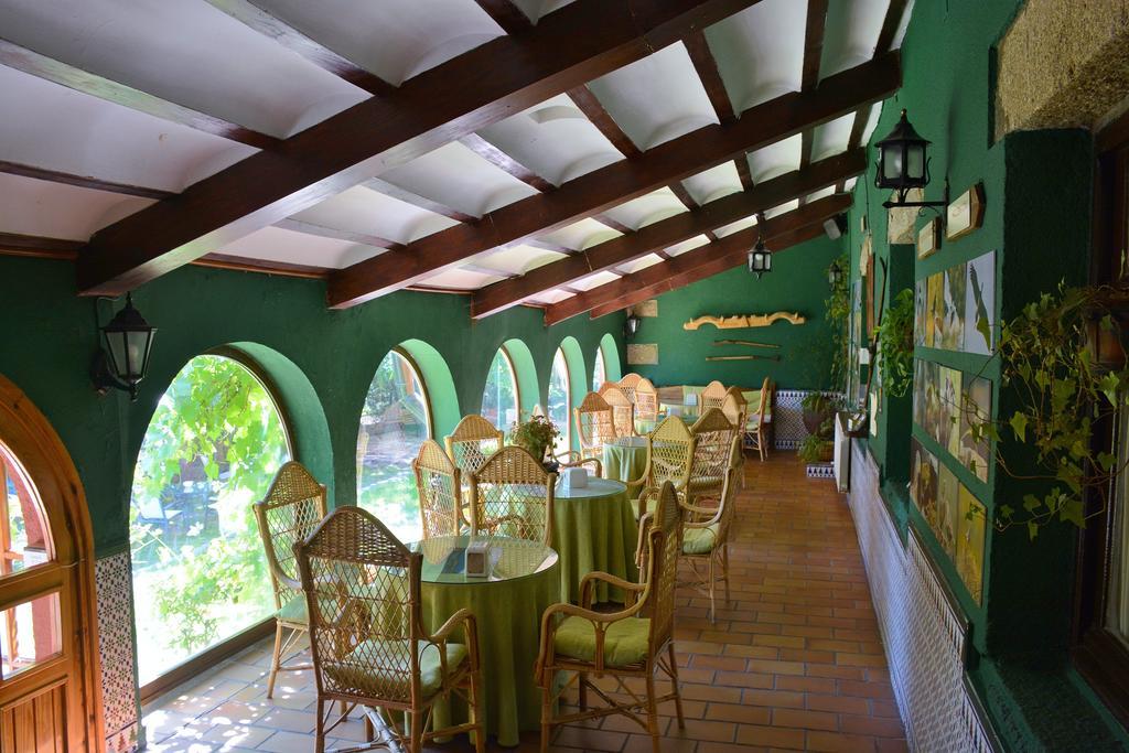 Hospedium Hostal Almanzor Navarredonda de Gredos Eksteriør billede