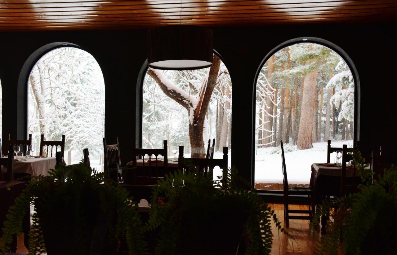 Hospedium Hostal Almanzor Navarredonda de Gredos Eksteriør billede