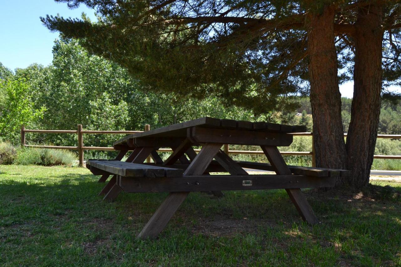 Hospedium Hostal Almanzor Navarredonda de Gredos Eksteriør billede