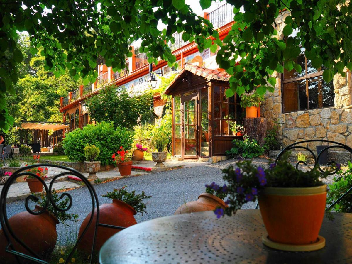 Hospedium Hostal Almanzor Navarredonda de Gredos Eksteriør billede